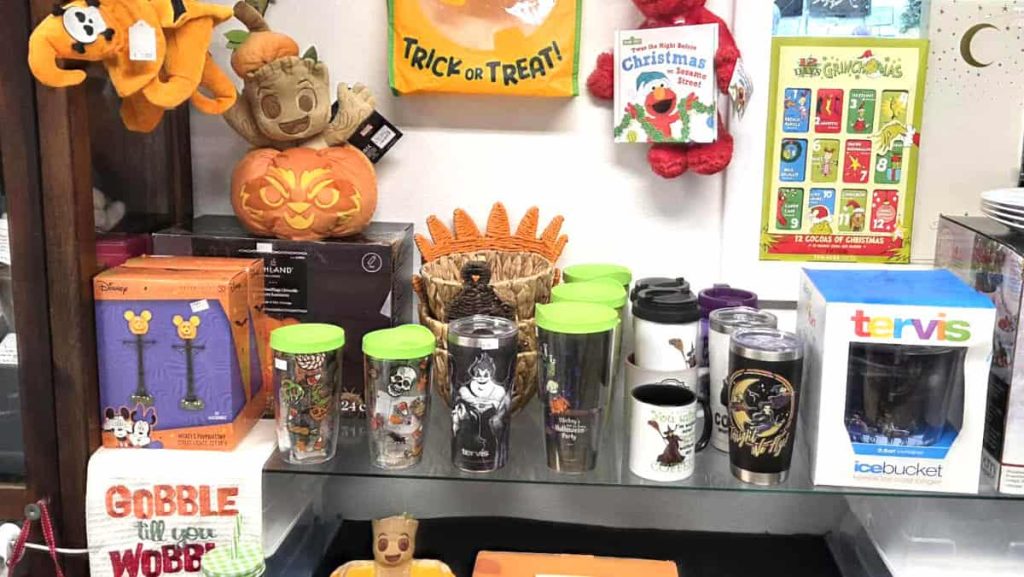 Fall into Spooky Season at The Animal League Thrift Shop